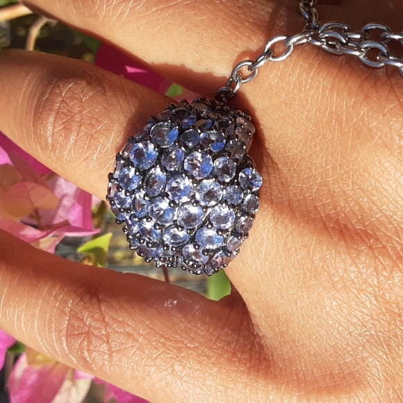 925 Genuine Tanzanite Bold ring. FIRM.